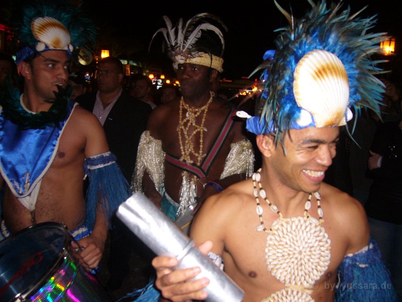 Strassenumzug Percussion Samba Batucada Trommler Show In Agypten Sharm El Sheikh 23 https galerie yussara de percussion show slides strassenumzug 20percussion 20samba 20batucada 20trommler 20show 20in 20 c3 84gypten 20sharm 20el 20sheikh 2023 html